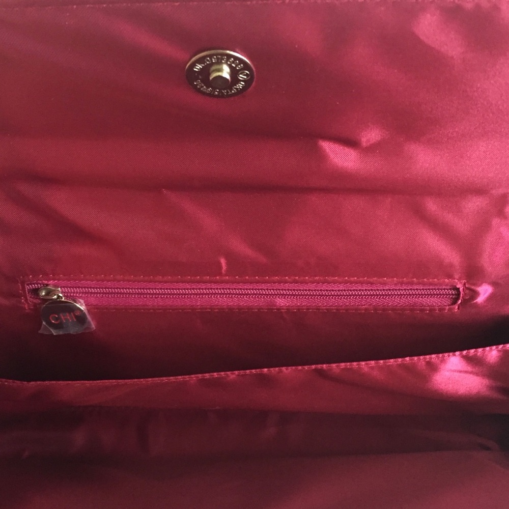 CHI Burgundy Red Maxi Clutch with Optional Chain Strap Baguette East West - Picture 5 of 10